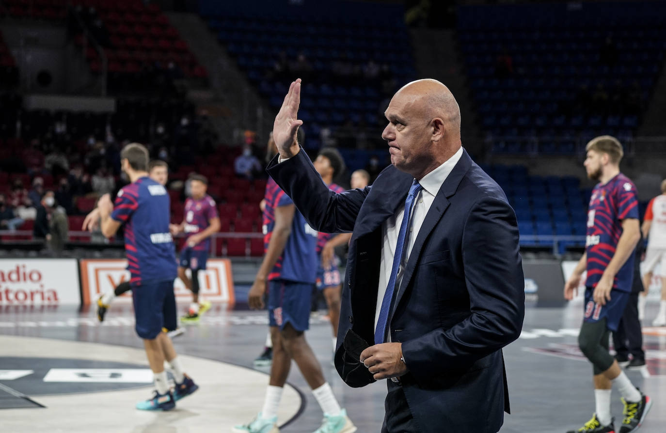 El Baskonia recibe al Estrella Roja en el Buesa Arena.