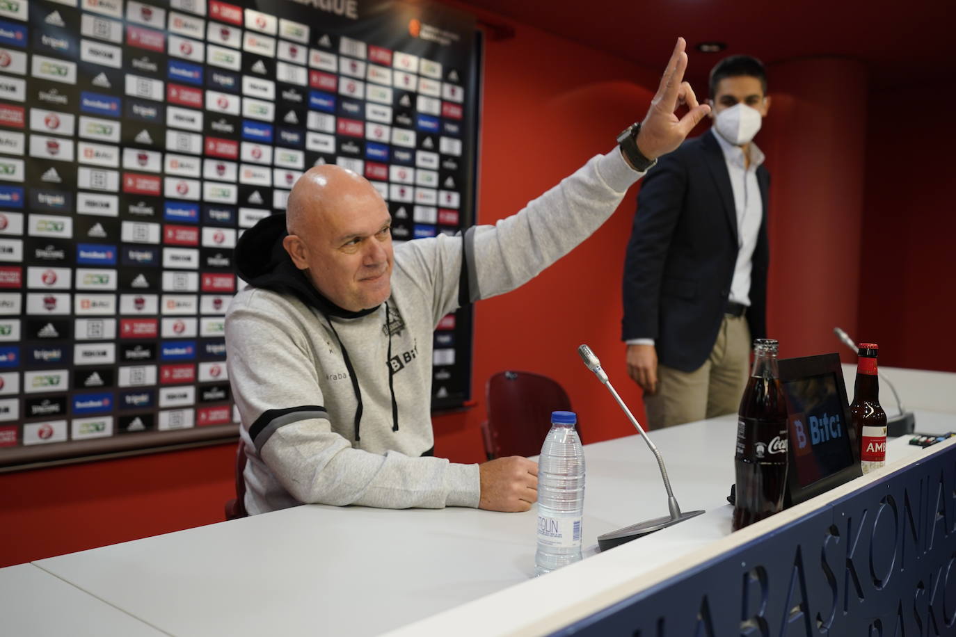 Fotos: La presentación de Neven Spahija como nuevo técnico del Baskonia, en imágenes