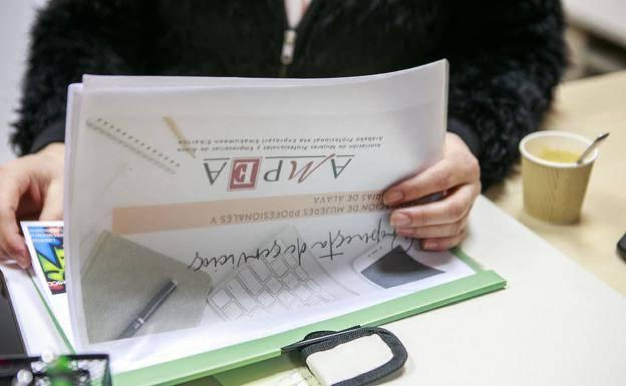 Ampea premia a cuatro mujeres por su trayectoria profesional