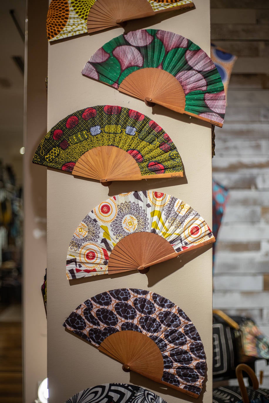 Fotos: Cinco creadoras abren una tienda efímera en el centro de Bilbao