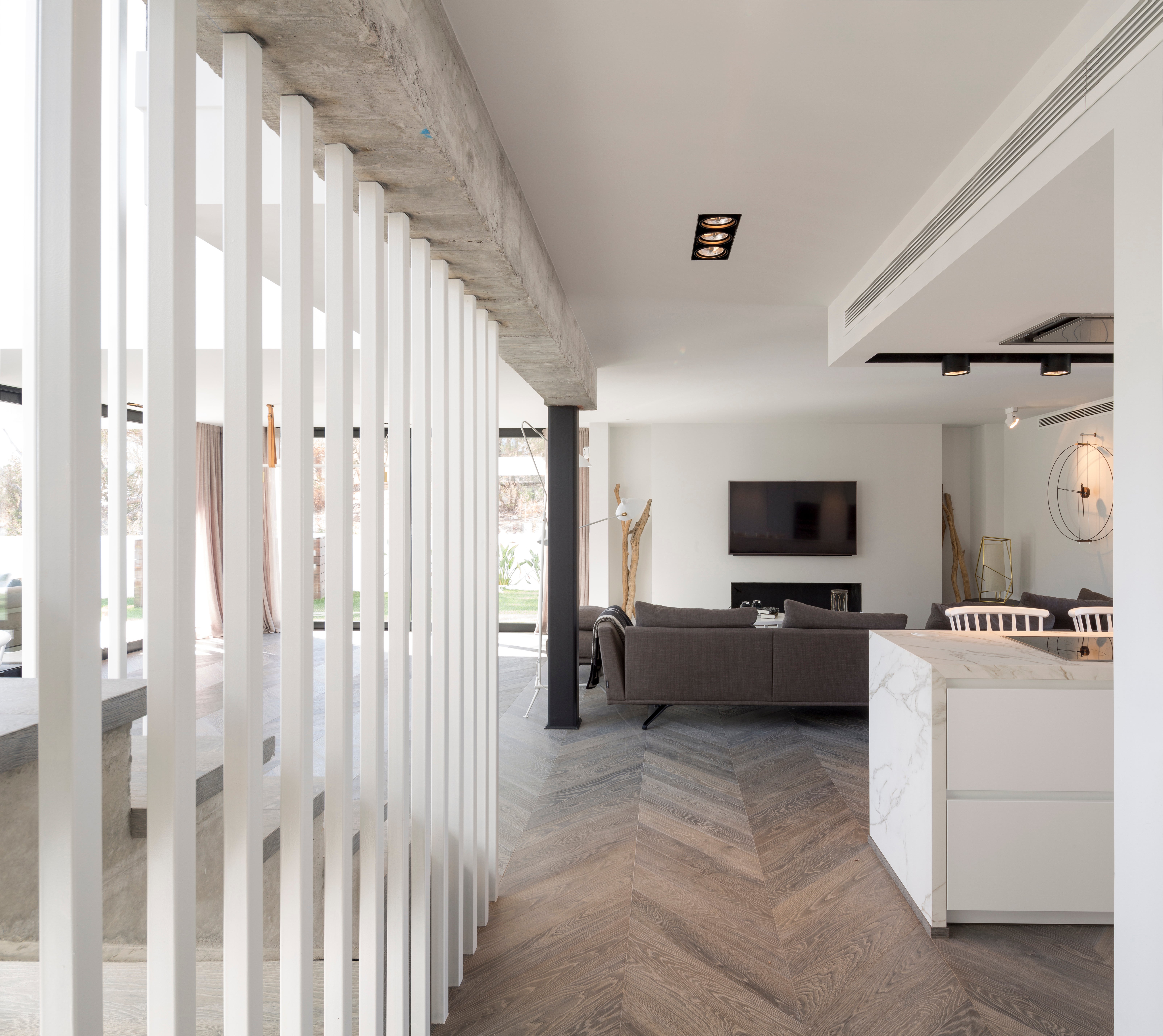 Fotos: Una interiorista vizcaína reforma el lujoso chalet de un futbolista en Ibiza