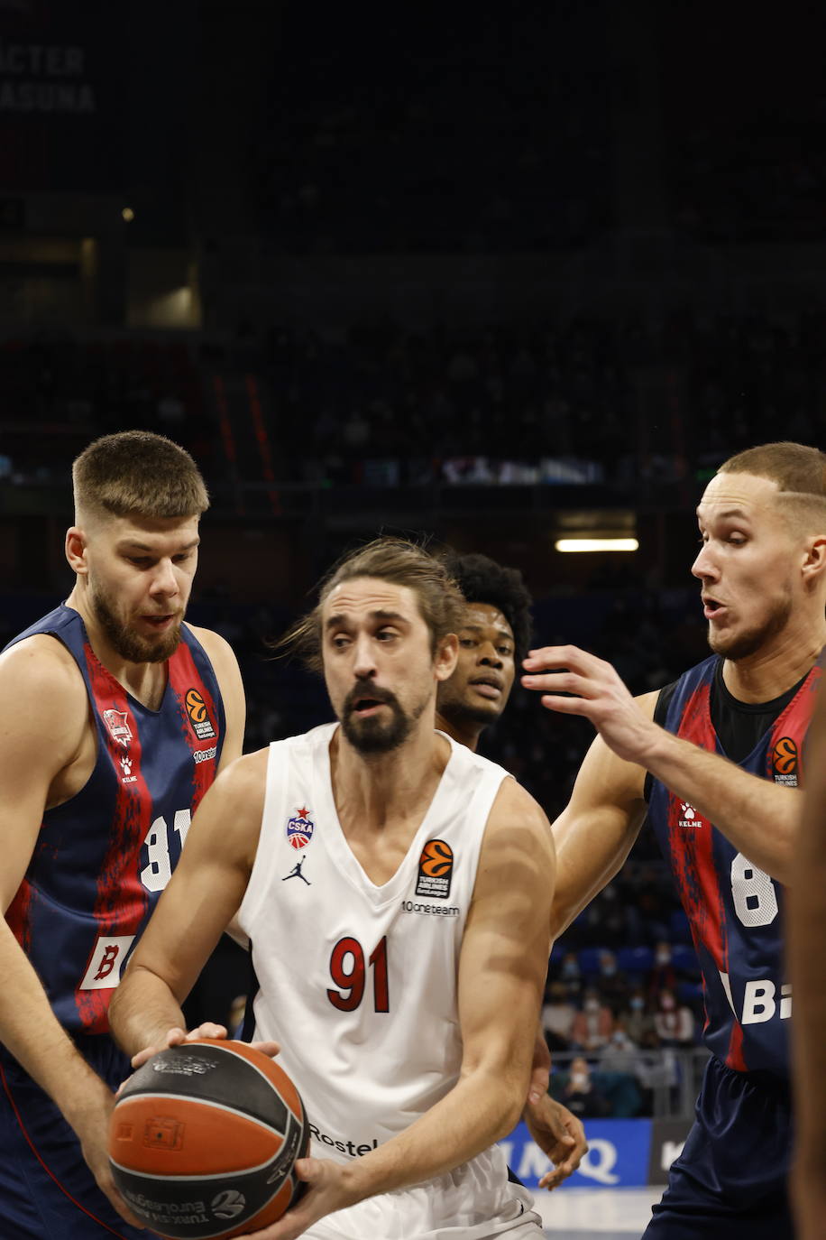 Fotos: Las mejores imágenes del Baskonia - CSKA Moscú