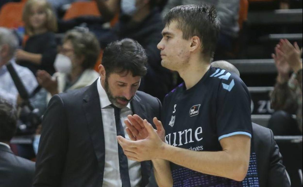 Mumbrú no logró sostener al equipo en la segunda mitad.