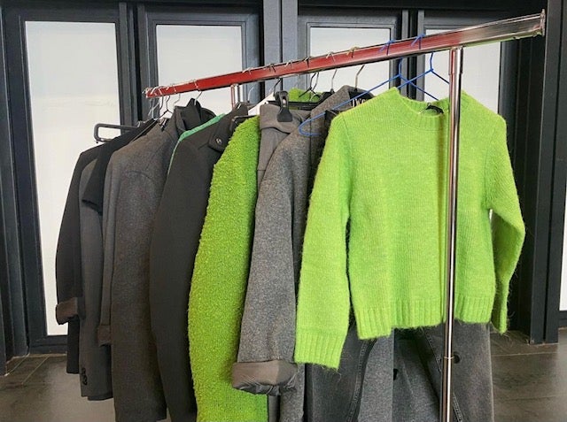 Fotos: Las tiendas y firmas de Bizkaia que visten a los presentadores de ETB