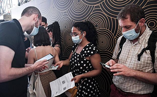 Pasaporte covid en Euskadi: Los jueces rechazan el uso del pasaporte covid para entrar a restaurantes y discotecas en Euskadi