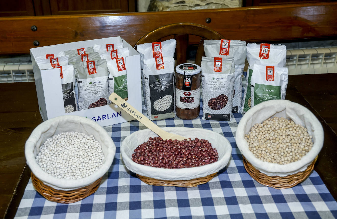 Fotos: Eskola Zaharra, maestros de la tradición y la innovación