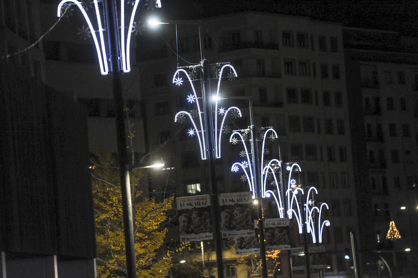 Fotos: Vitoria ya disfruta de su alumbrado navideño