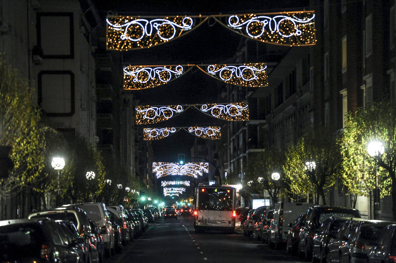Fotos: Vitoria ya disfruta de su alumbrado navideño