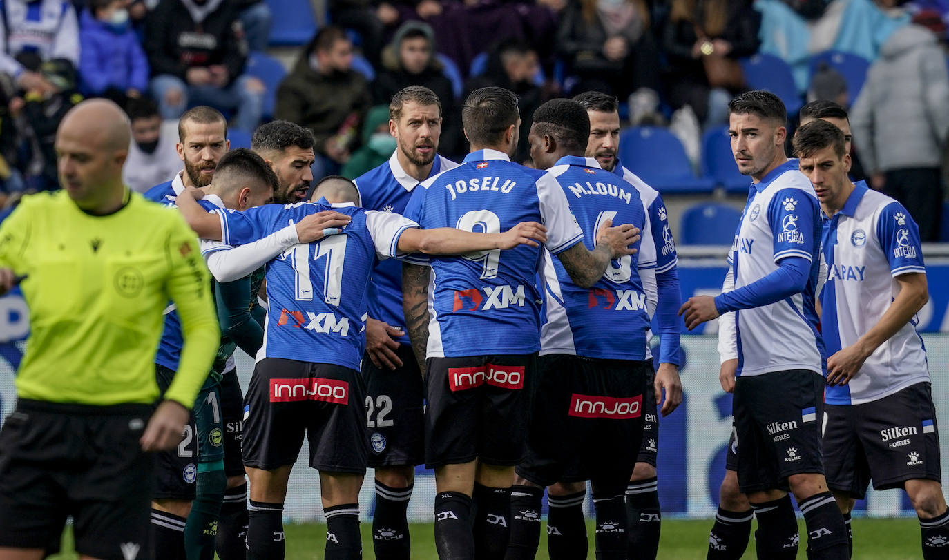 Fotos: Las mejores fotos del Alavés - Celta