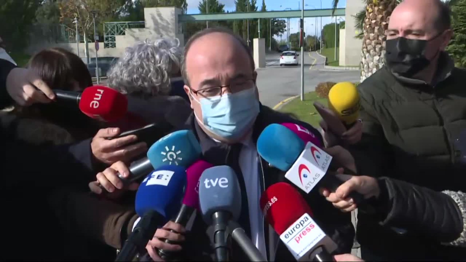 Iceta subraya el carácter "feminista y de izquierdas" de Almudena Grandes