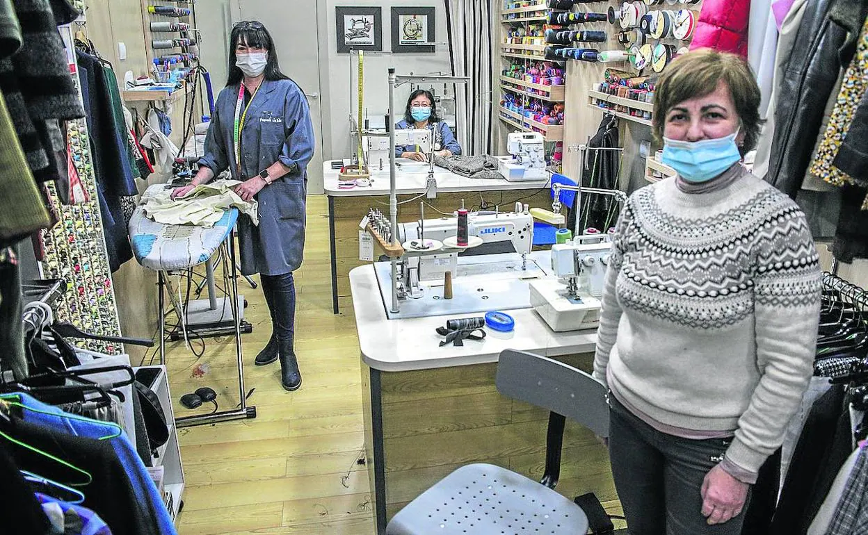 Las tiendas de arreglo de ropa viven un 'boom' Bizkaia | El Correo