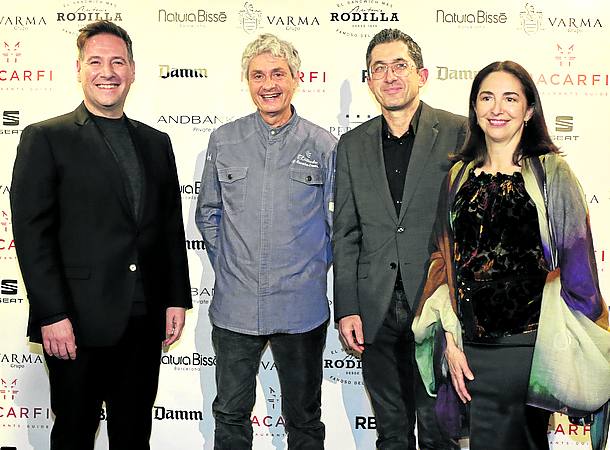 Carlos Latre, Fernando Canales, Joxe Mari Aizega y Elena Arzak. 