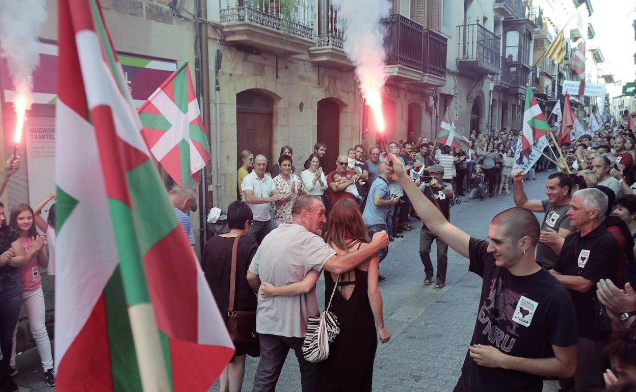 Reacciones al anuncio de los presos de ETA en el que piden que que los 'ongi etorris' sean «privados»