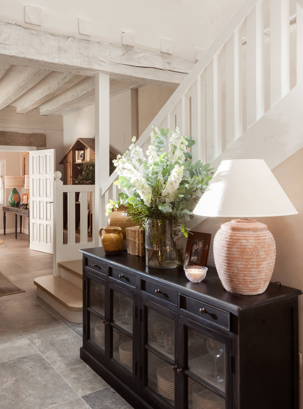 Fotos: La sorprendente reforma de una casa del siglo XVIII en Bizkaia: con patio interior y ático independiente