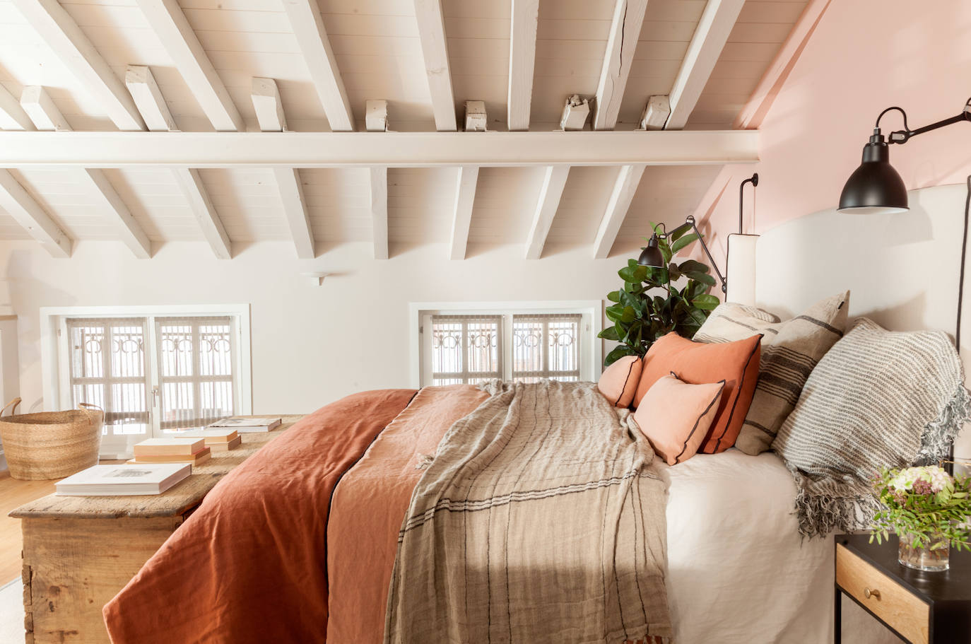 Fotos: La sorprendente reforma de una casa del siglo XVIII en Bizkaia: con patio interior y ático independiente