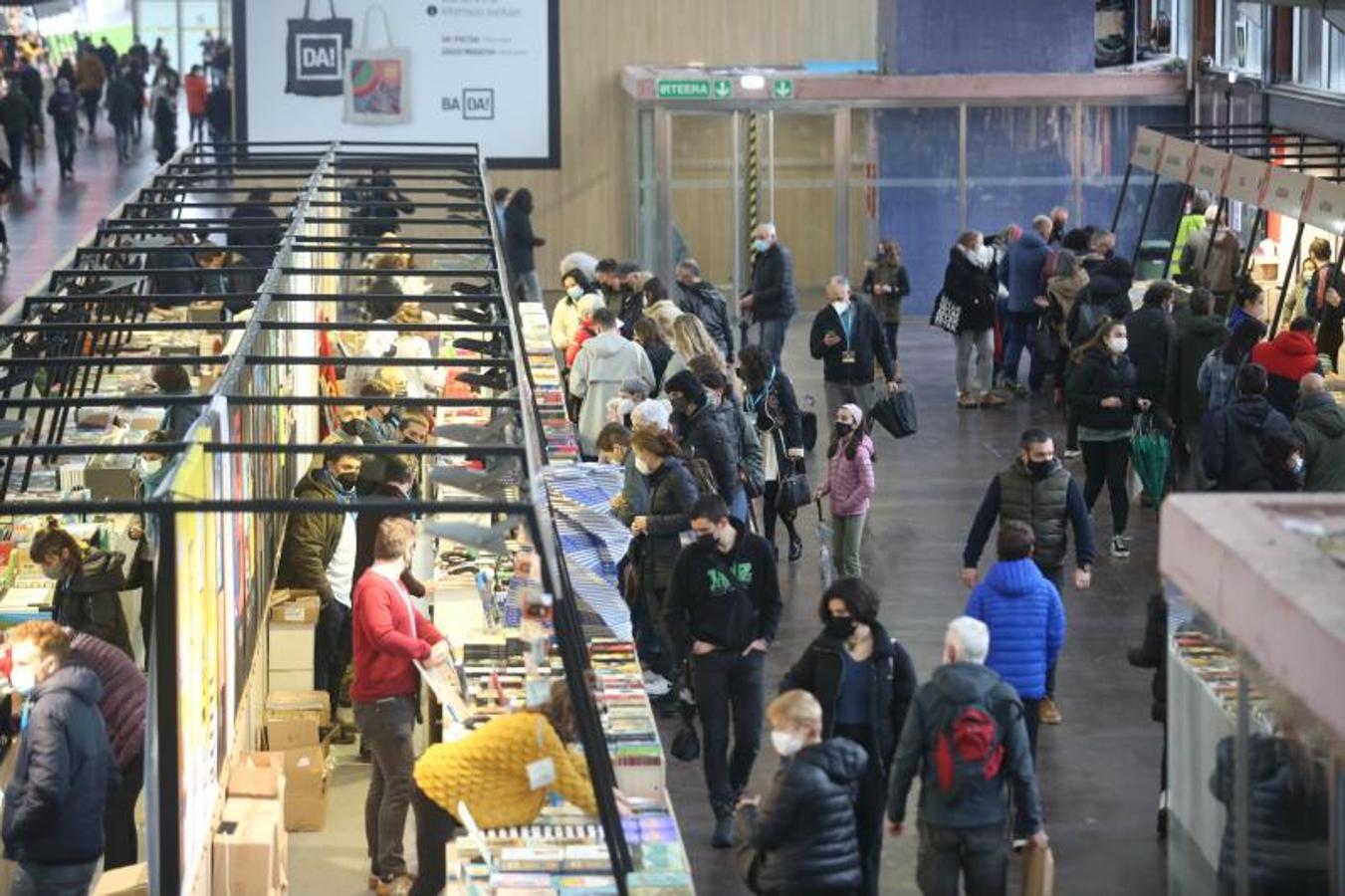 Fotos: Arranca la Azoka de Durango tras dos años de ausencia por el Covid