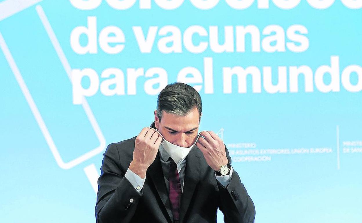 Pedro Sánchez durante un acto defendiendo la vacunación para afrontar con solvencia la pandemia.