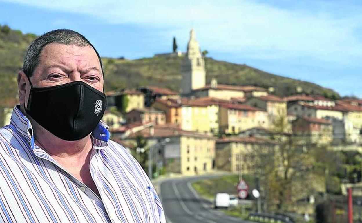 Enrique Barbadillo, alcalde del Condado de Treviño. 