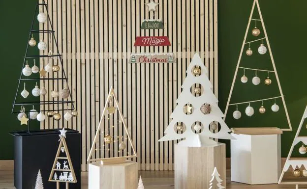 Cómo decorar un árbol de Navidad 2021: Huye del espumillón: las ideas más  originales de los interioristas vascos para montar el árbol de Navidad | El  Correo