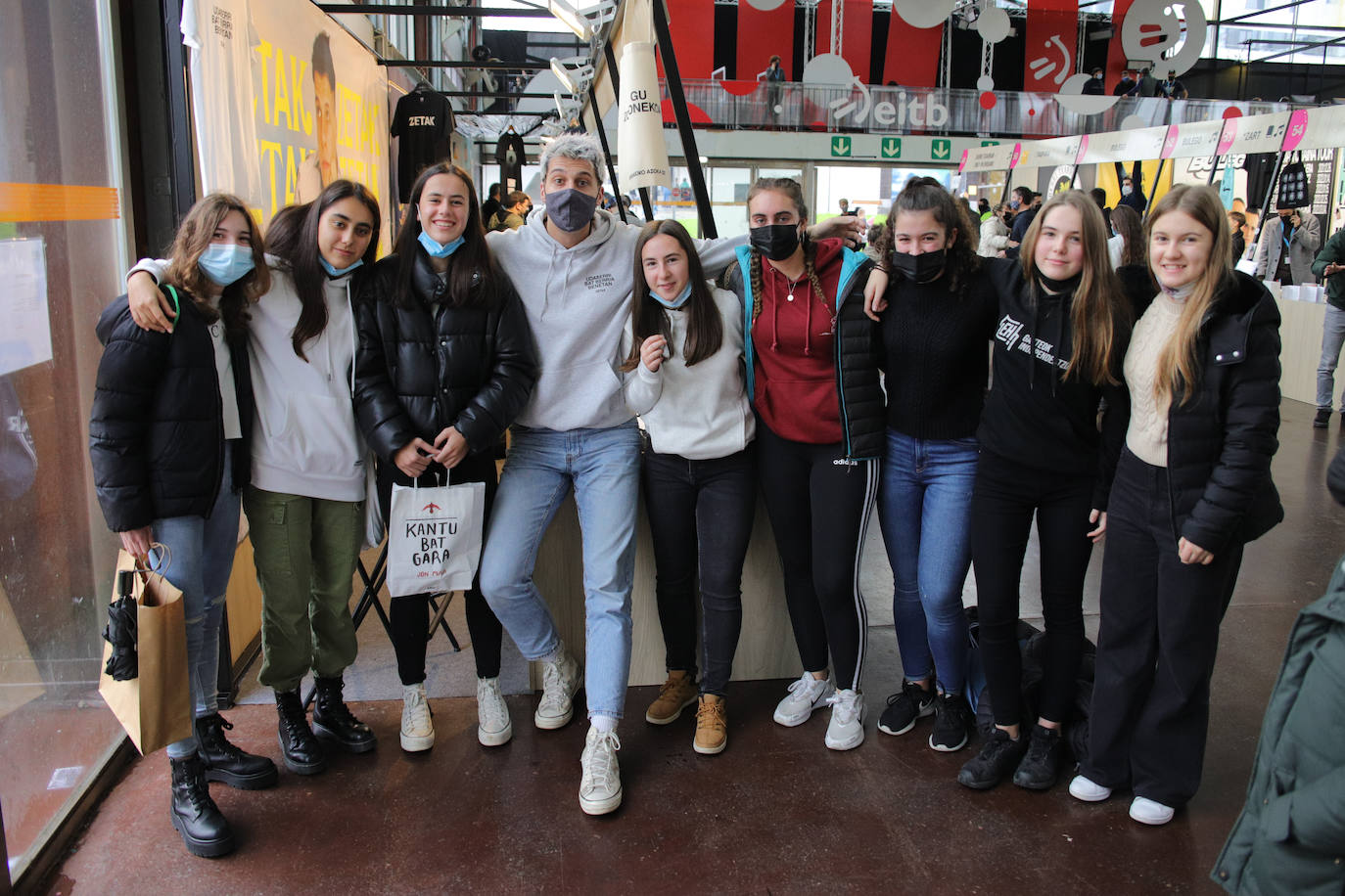 Fotos: Nueva jornada en la Azoka de Durango