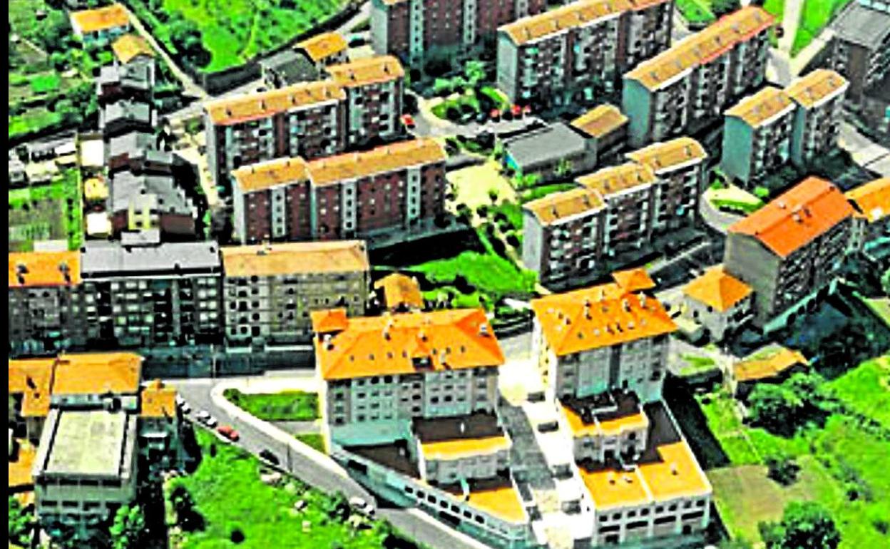 Barrio de Peñucas en Abanto, que recibirá 6,29 millones para rehabilitar cerca de 200 viviendas. 