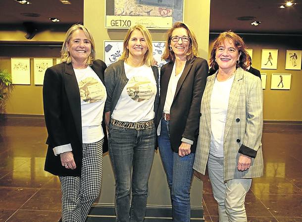 Lucía Zubiaga, Sofía Basterra, María Zubiría y Pilita Hormaechea. 