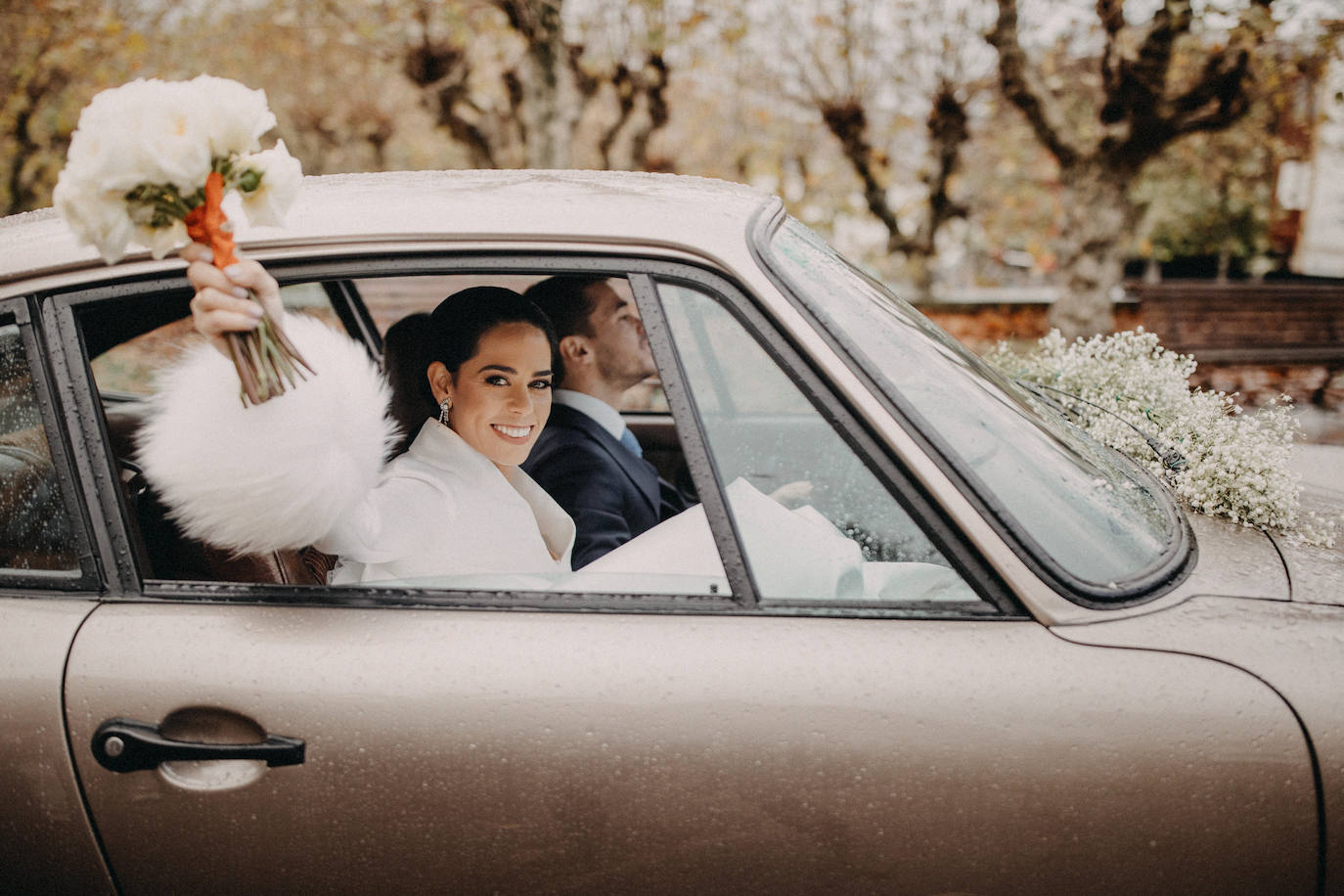 Fotos: La boda navideña de Oilda y Jesús en Getxo: tres vestidos, un trineo y Papá Noel como invitado