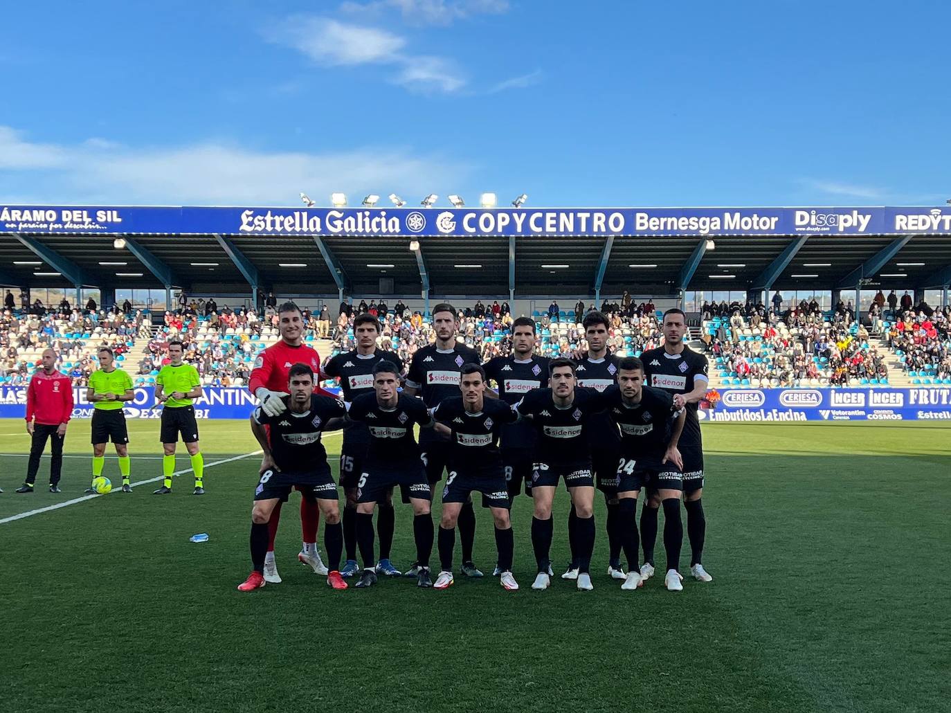 Fotos: Las mejores imágenes de la Ponferradina-Amorebieta