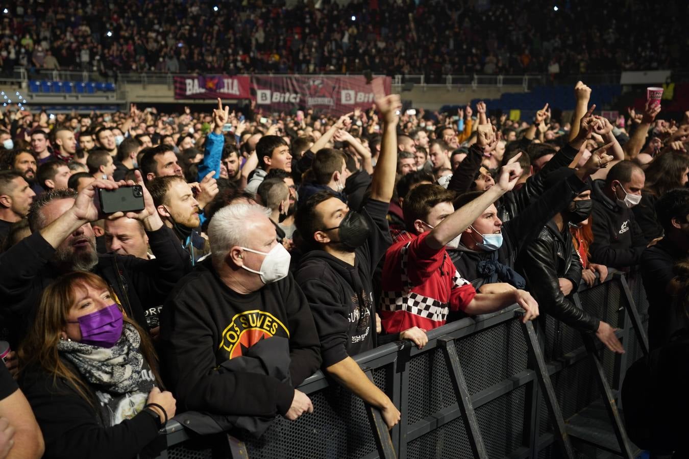 Fotos: Concierto de la Polla Records en Vitoria: pocas mascarillas y alegato del colectivo antivacunas