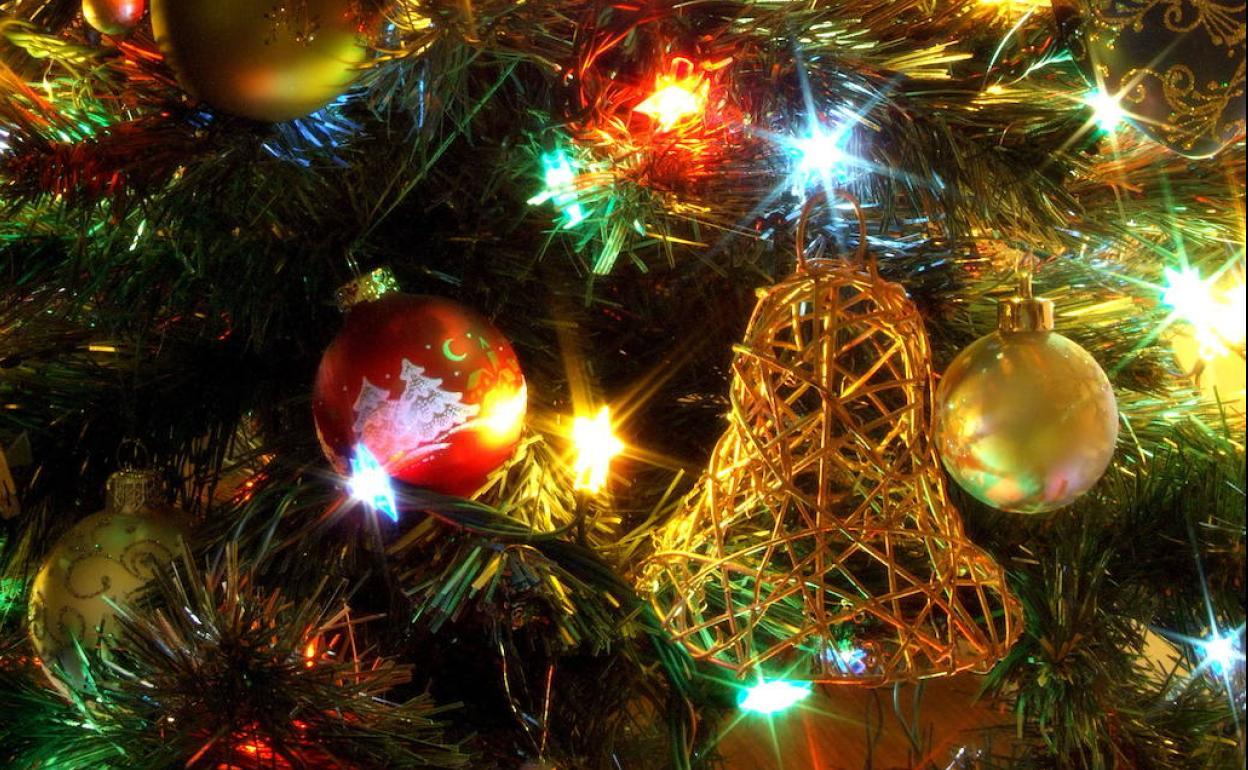 Trucos para ahorrar en la factura de la luz en Navidades