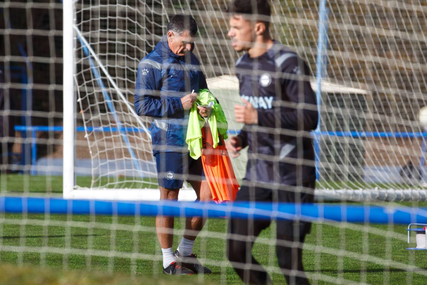 Fotos: Las primeras imágenes de Mendilibar como entrenador del Alavés