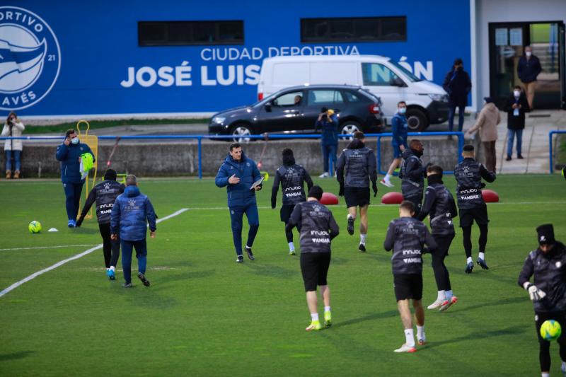 Fotos: El Alavés se entrena ya sin Calleja