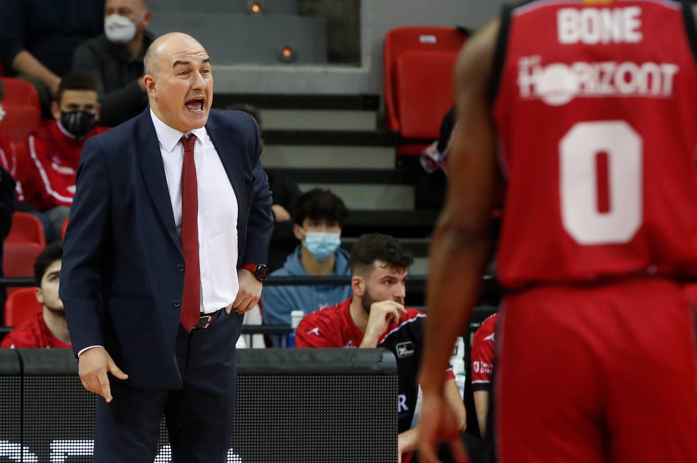 Fotos: Las mejores imágenes del Zaragoza - Baskonia