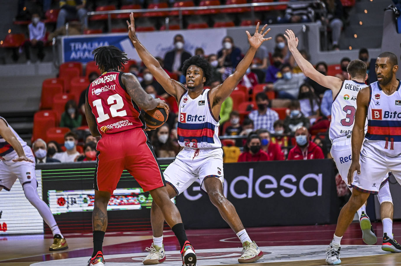 Fotos: Las mejores imágenes del Zaragoza - Baskonia