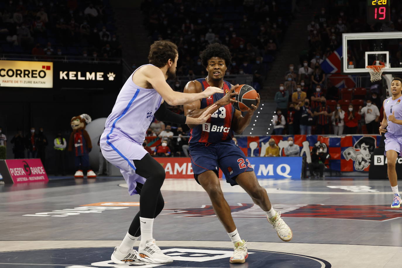 Fotos: Las mejores imágenes del Baskonia - Barça