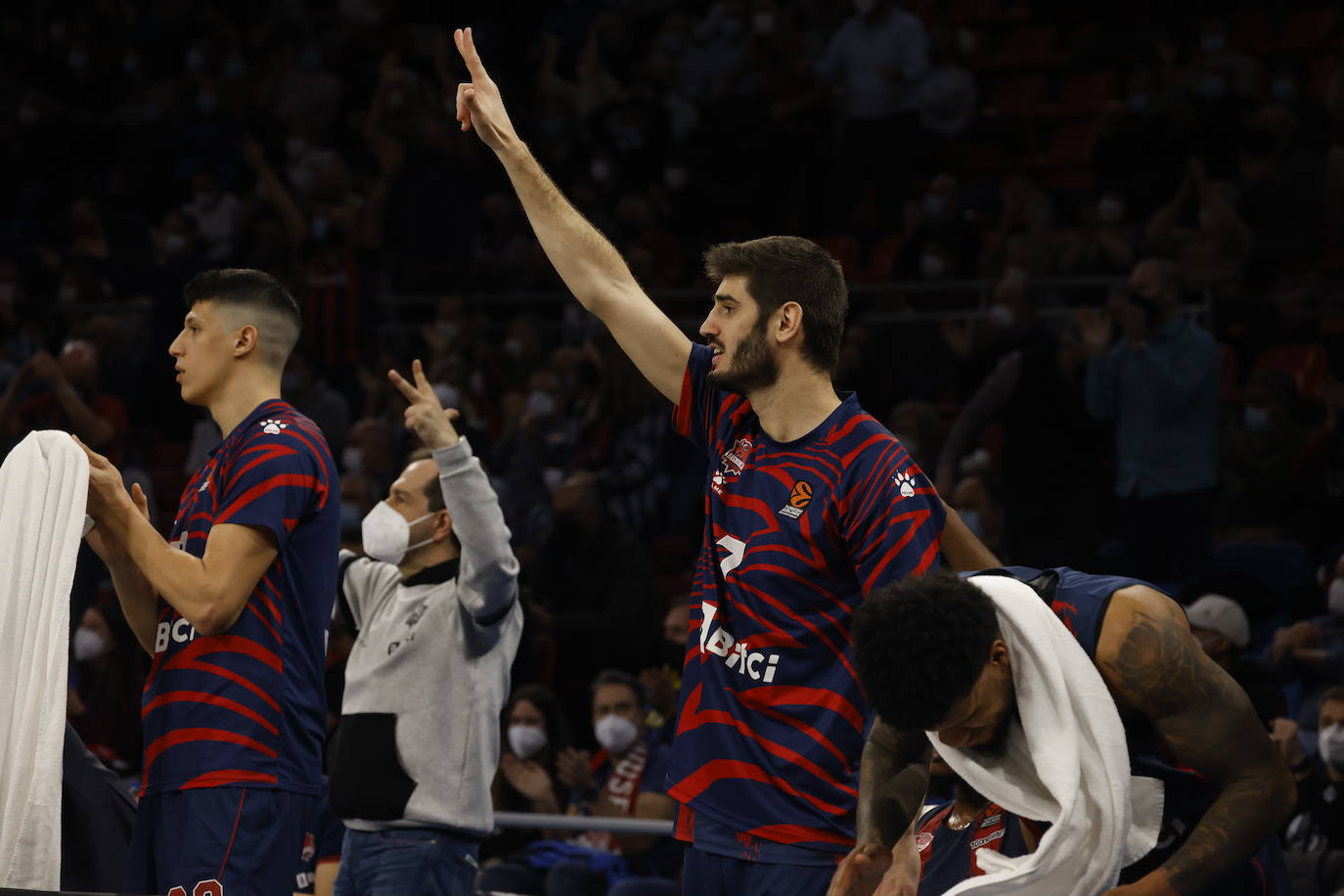 Fotos: Las mejores imágenes del Baskonia - Barça