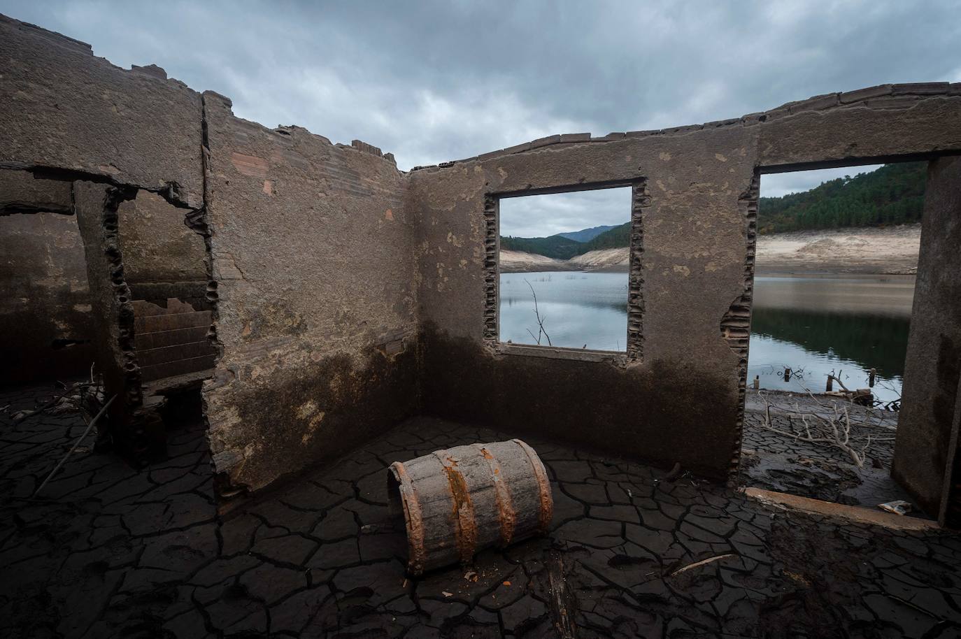 Fotos: El pueblo gallego que emerge de las aguas