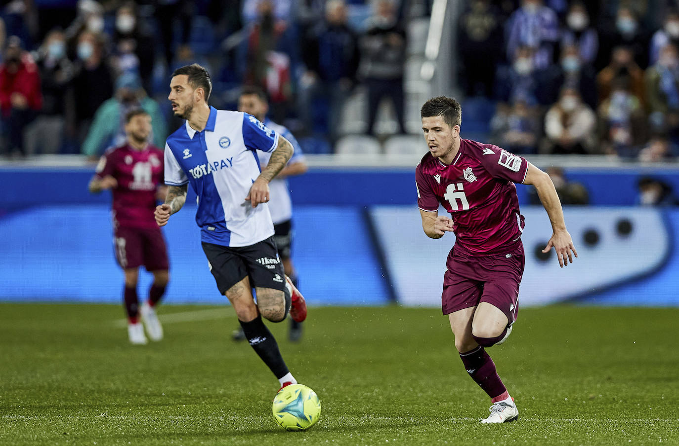 Fotos: Las mejores imágenes del derbi Alavés-Real Sociedad