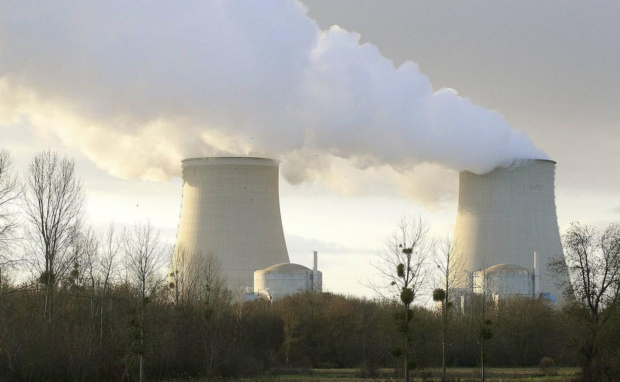 Los ecologistas critican «el blanqueo» de la energía atómica y el gas