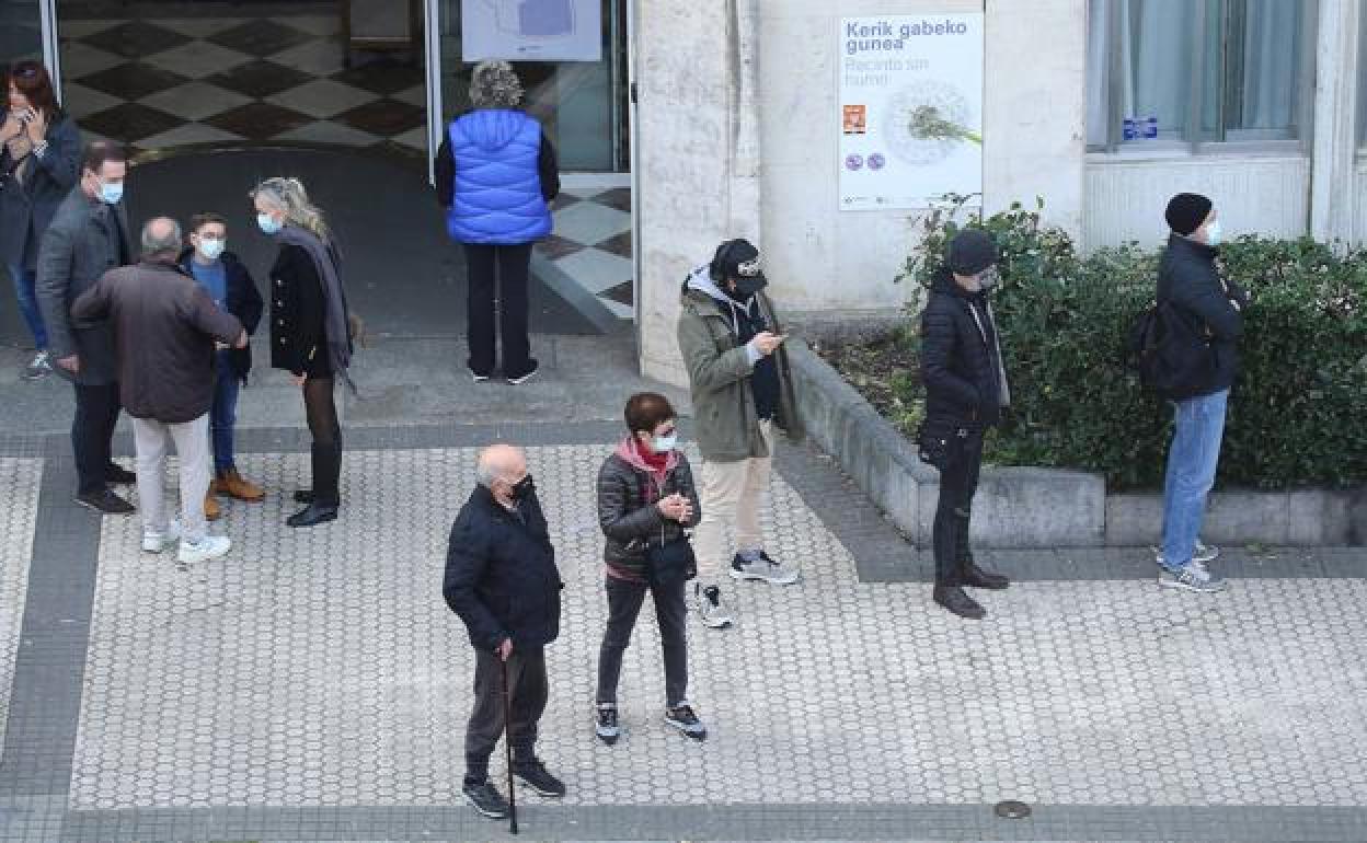 Así puede tramitar su baja laboral a través de Osakidetza si es positivo por covid