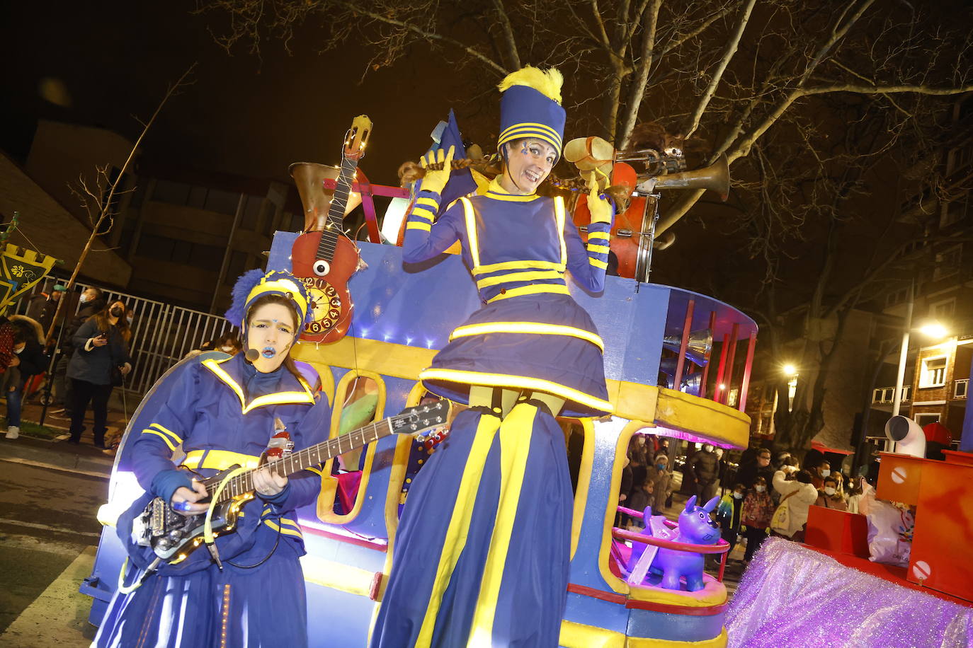 Fotos: Las mejores imágenes de la cabalgata de los Reyes Magos en Vitoria