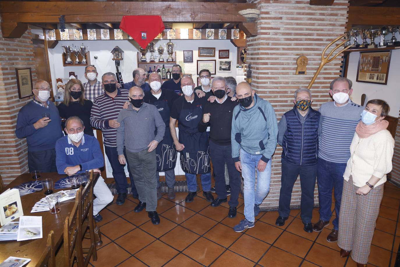 Fotos: Amairu Bat se luce con dos recetas marineras