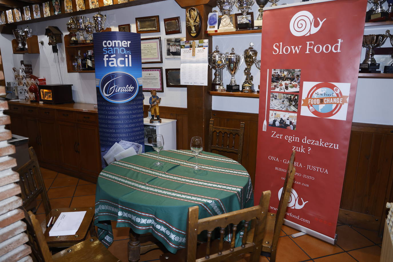 Fotos: Amairu Bat se luce con dos recetas marineras