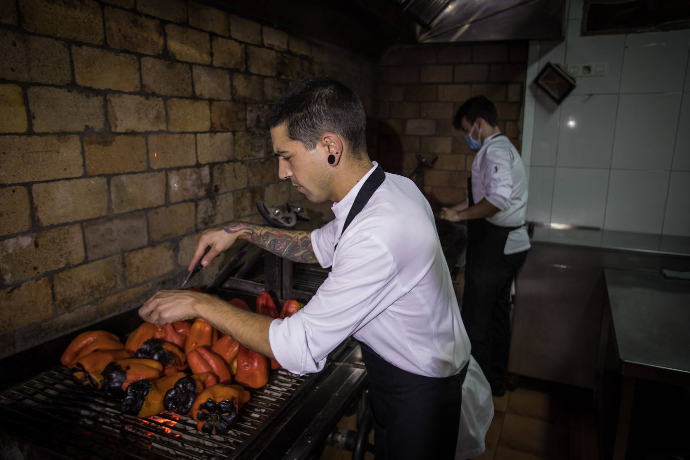 Fotos: Julen Baz, el chef que rescata recetas de los viejos caseríos
