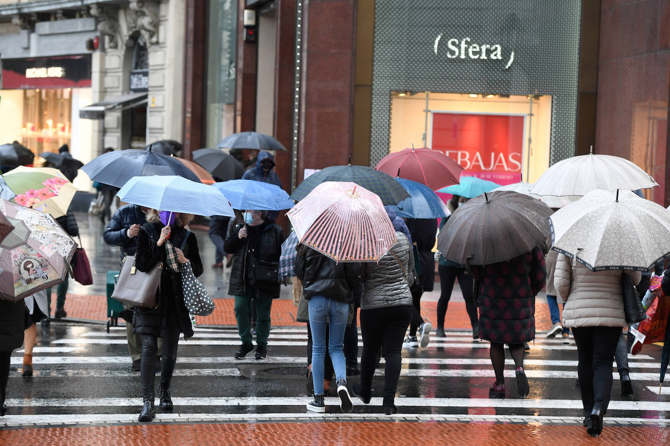 Fotos: Primer día de rebajas en Bilbao