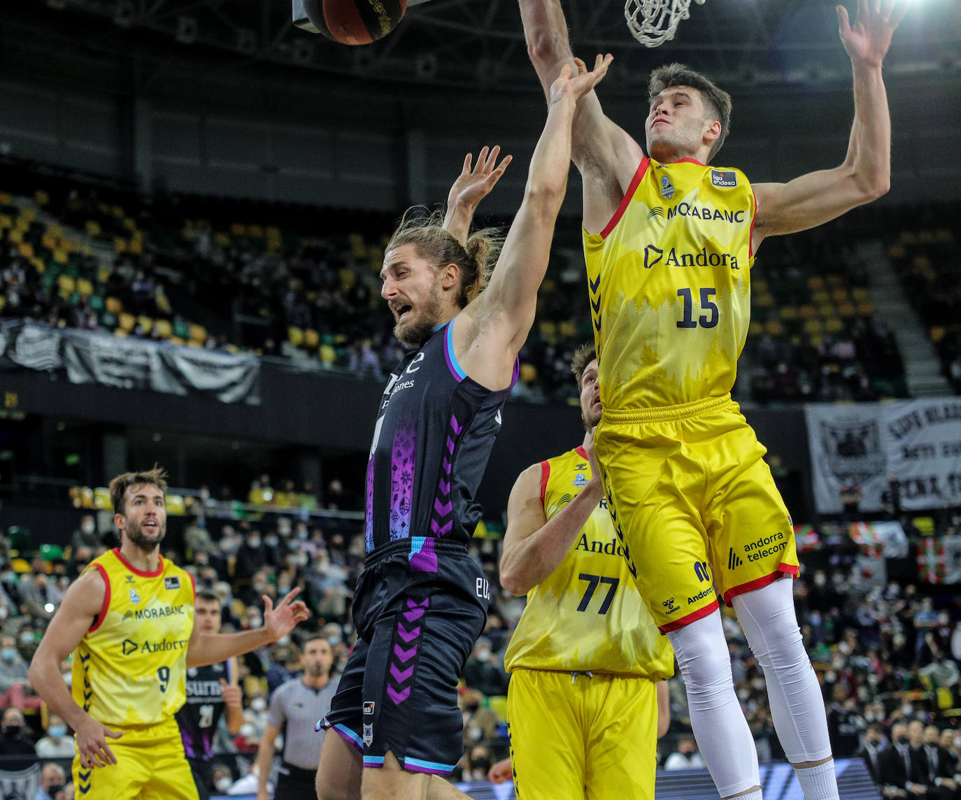 Fotos: Las imágenes del Bilbao Basket-Andorra
