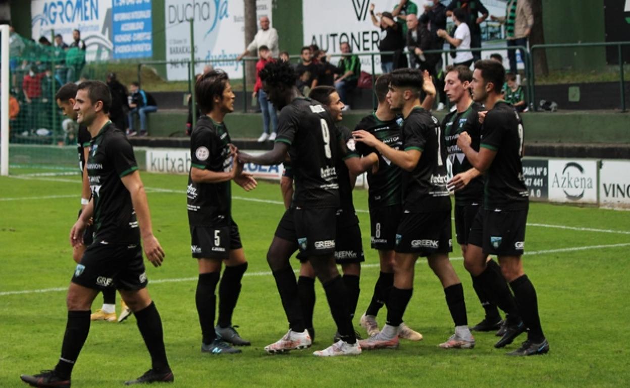 El Sestao River se atasca en el campo del colista