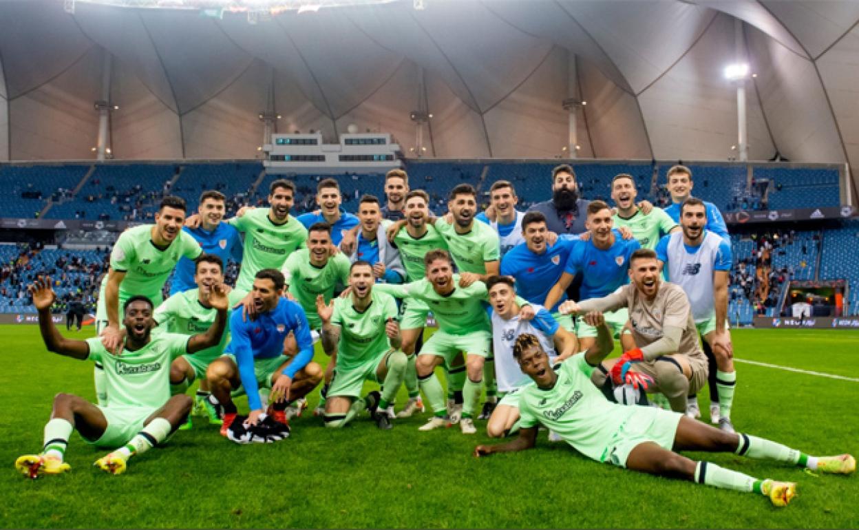 Los vídeos de la celebración: piña en el campo, trompeta en el vestuario y recibimiento en el hotel