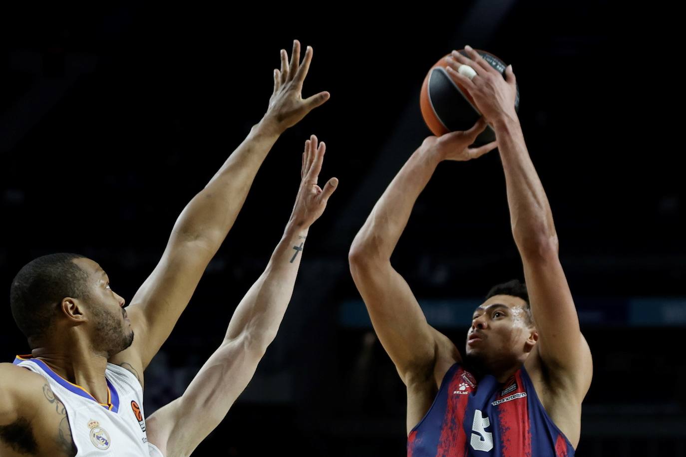 Fotos: Las mejores imágenes del Real Madrid-Baskonia
