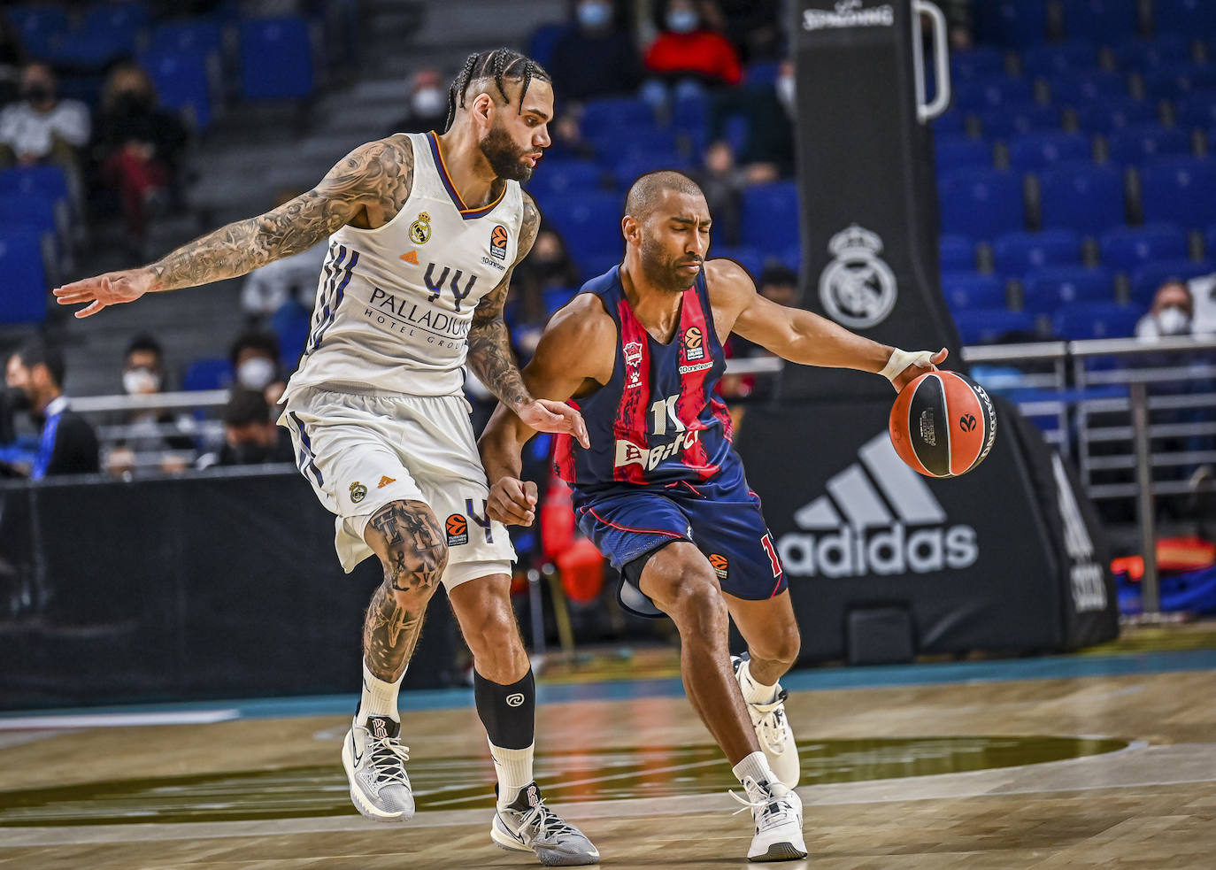 Fotos: Las mejores imágenes del Real Madrid-Baskonia
